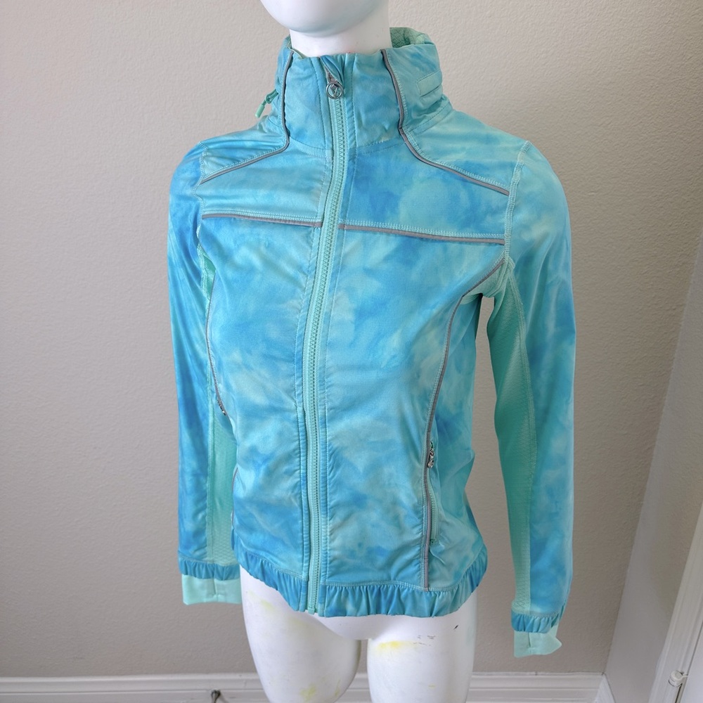Aviva jogging jacket